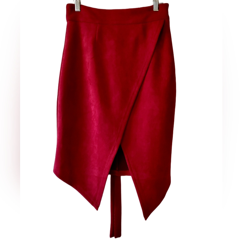 SALTY Suede Look Womens Skirt. S: M. Color:Deep Red